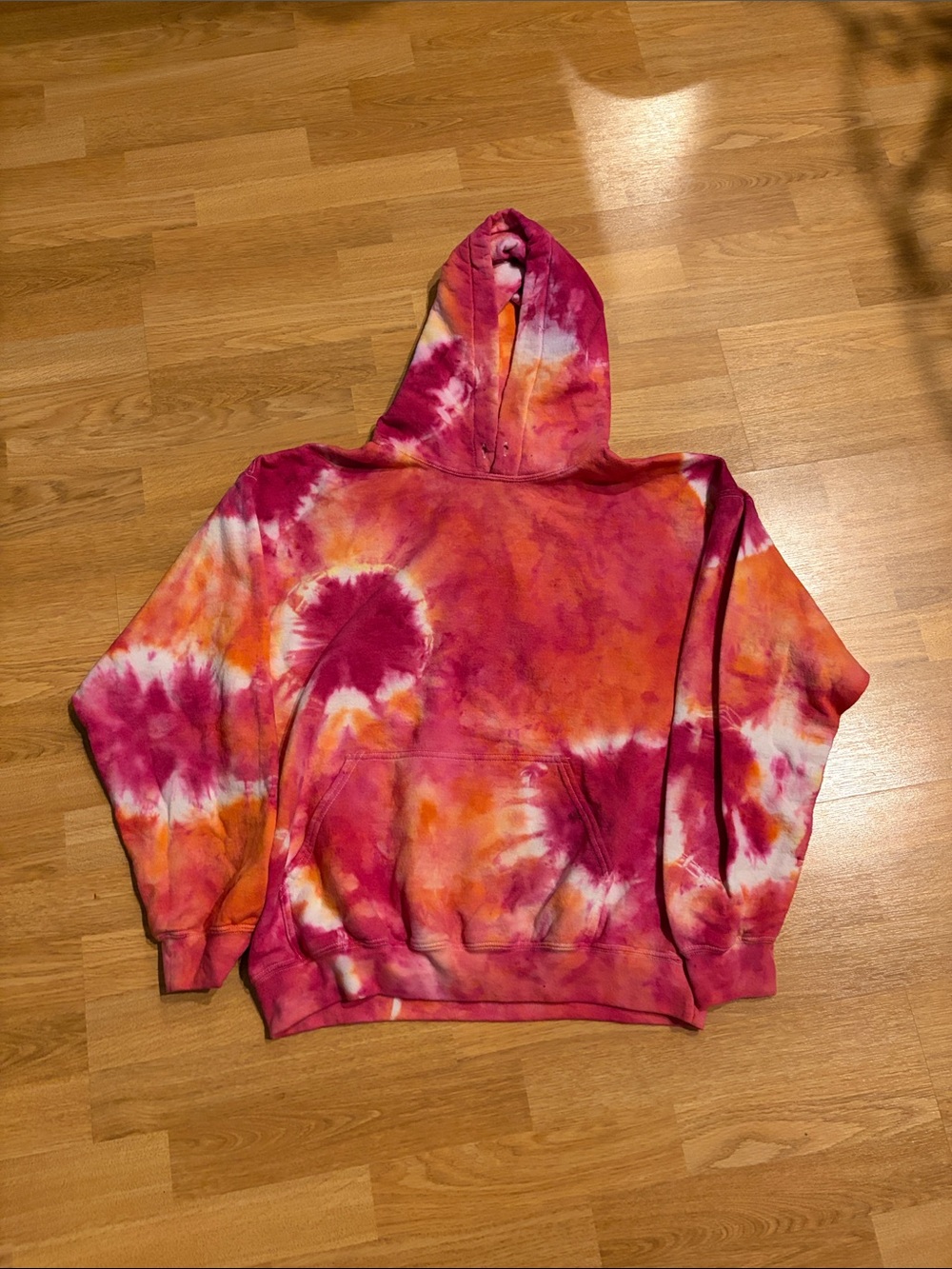 Gildan Men’s Tie-Dye Crewneck Hoodie in Pink & Orange